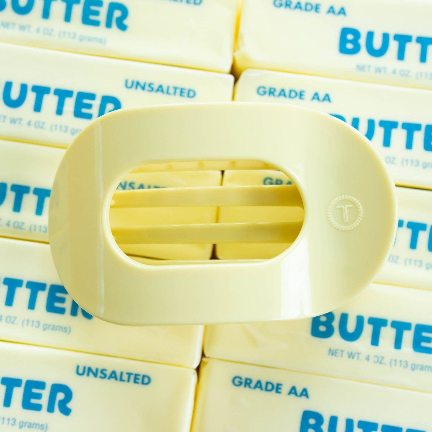 Flat Round Hair Clip | Medium | Butter Yellow