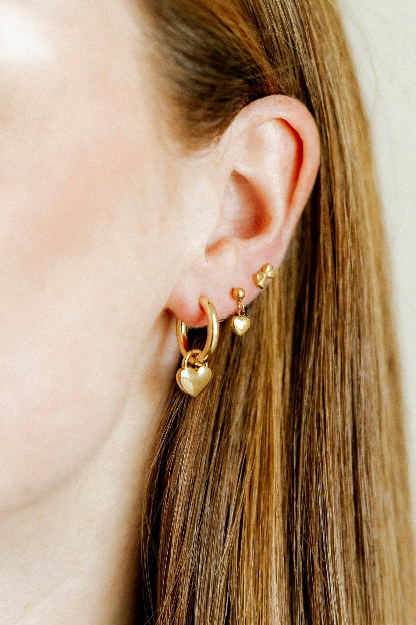 Screwback Stud Earrings - Millie Heart Gold