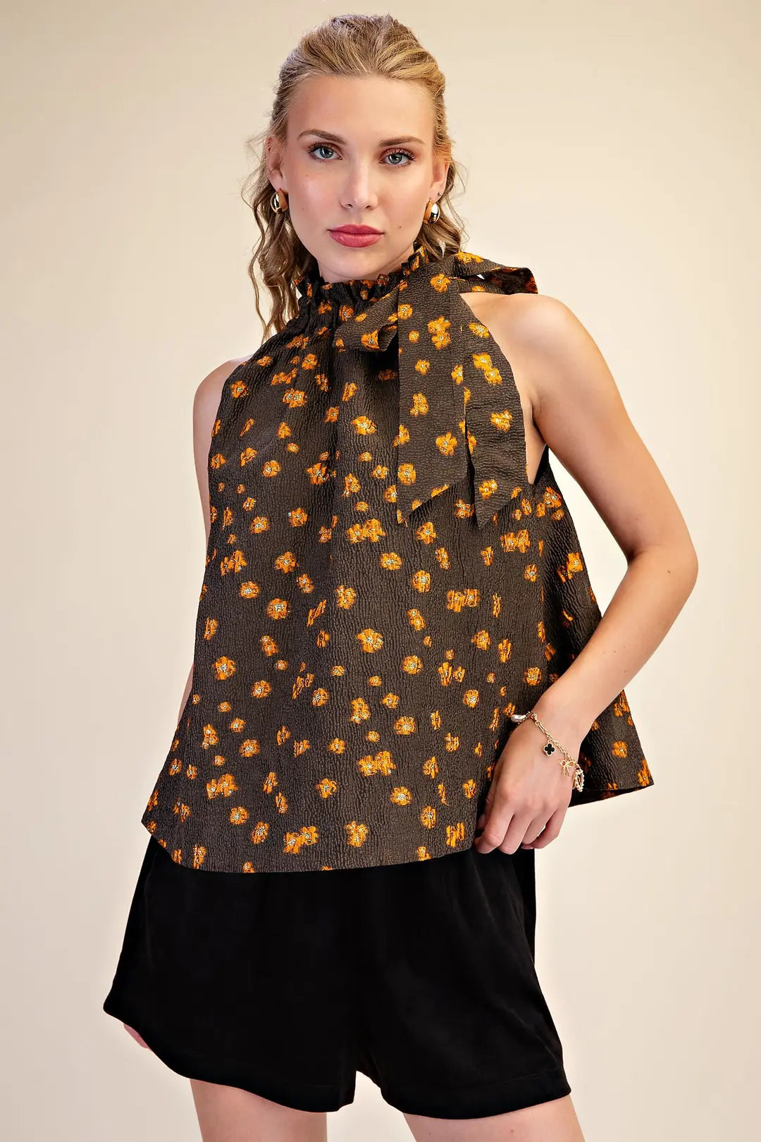 Ruffle Neck Sleeveless Jacquard Top