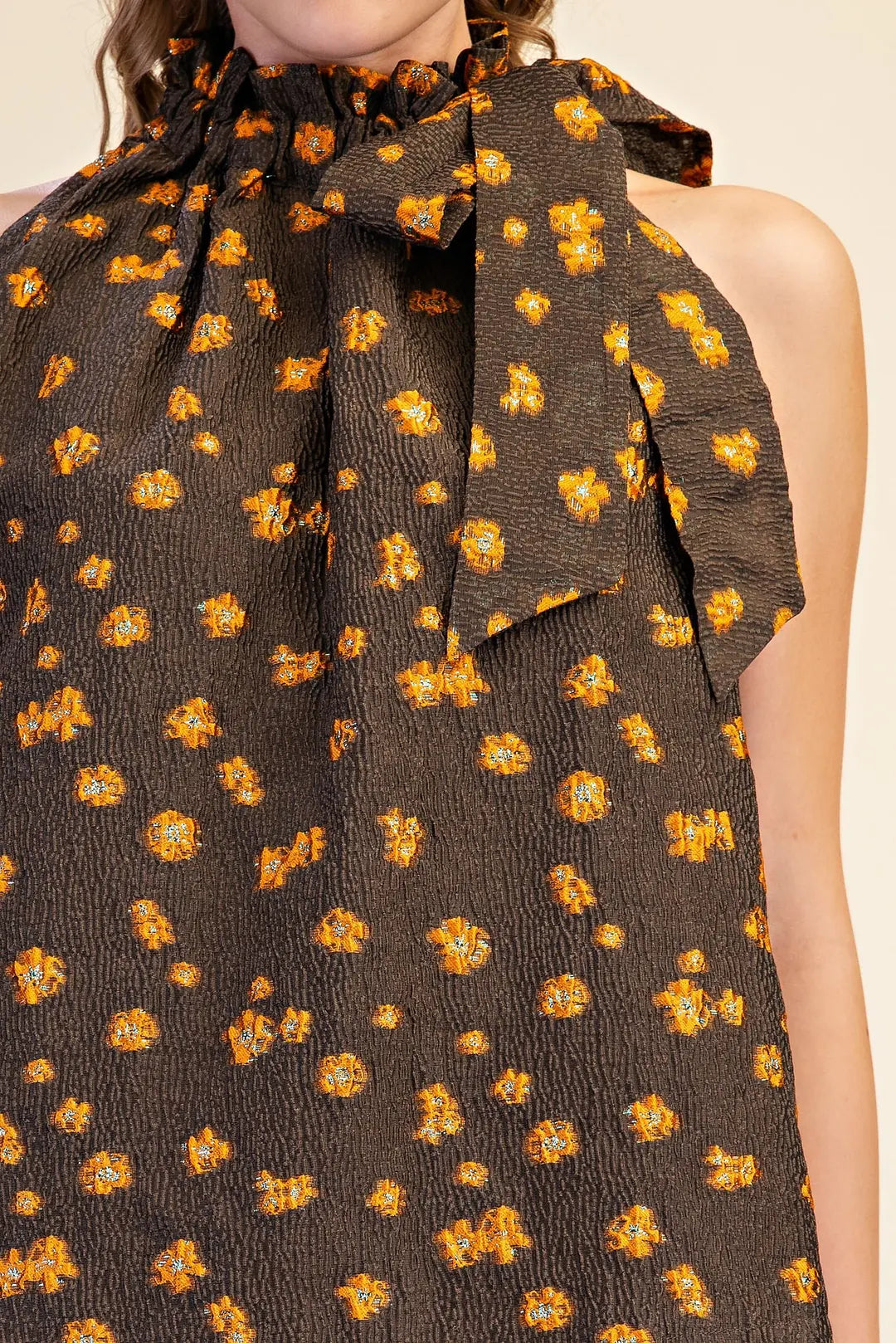 Ruffle Neck Sleeveless Jacquard Top